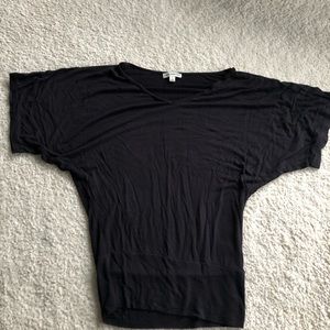 Black stretchy dolman sleeve v-neck tee.